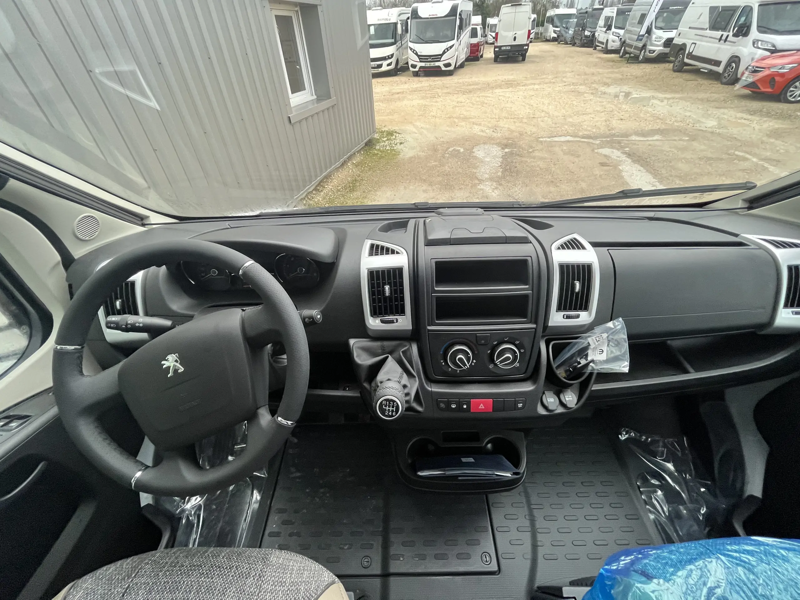 Image DETHLEFFS Globetrail 600 90 ANS 