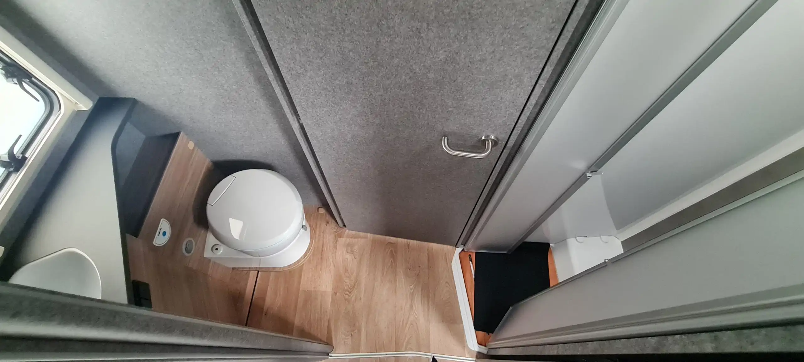 Image Dethleffs Trend I 7057 DBL  Intégral